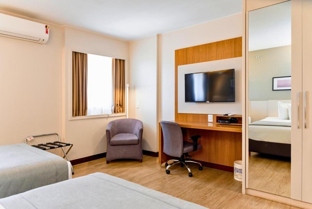 Comfort Suites Brasília Buitenkant foto
