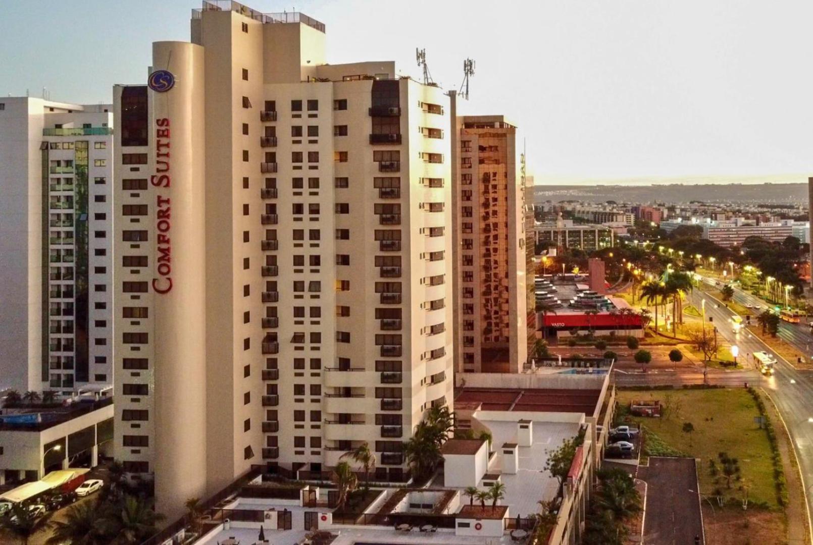 Comfort Suites Brasília Buitenkant foto